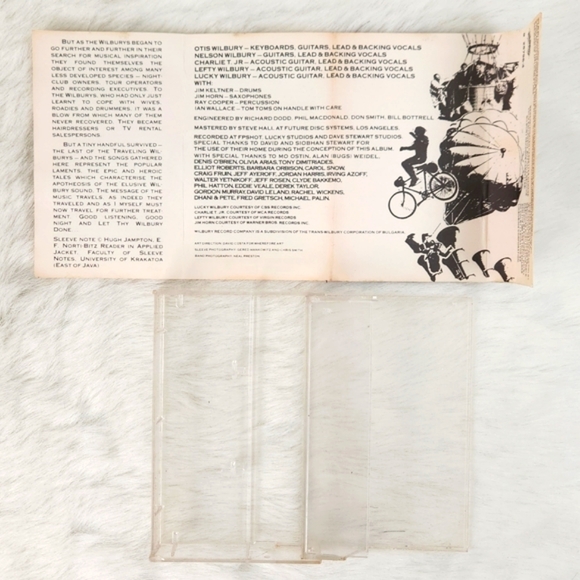 Traveling Wilburys Vol I Cassette VTG 1988 Wilbury Records - Picture 7 of 14